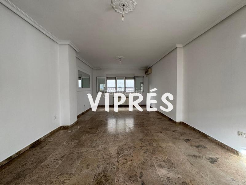 Foto c19835b3-db7b-44c5-b370-4644ba7ba84b. Maison jumelée avec chauffage parking dans Oeste Mérida