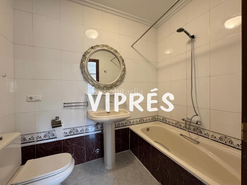 Foto cf588a3e-e1f9-45da-a757-17f17616bfa9. Maison jumelée avec chauffage parking dans Oeste Mérida