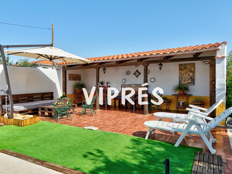 Foto b3132b90-3906-44c9-ba34-61f06b88dac8. Chalet with heating parking in Alcuéscar
