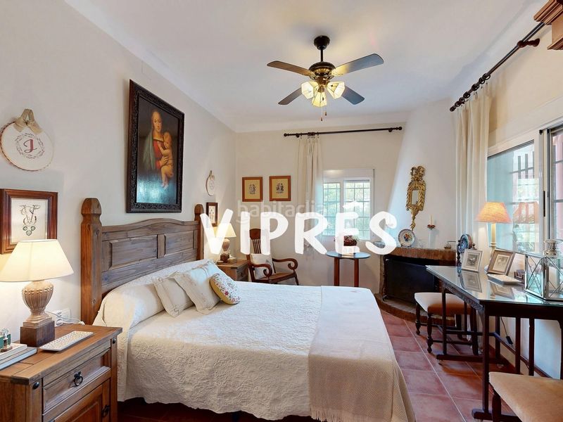 Foto b4e6da9d-2194-4915-8734-7eed4ea73a2c. Chalet with heating parking in Alcuéscar