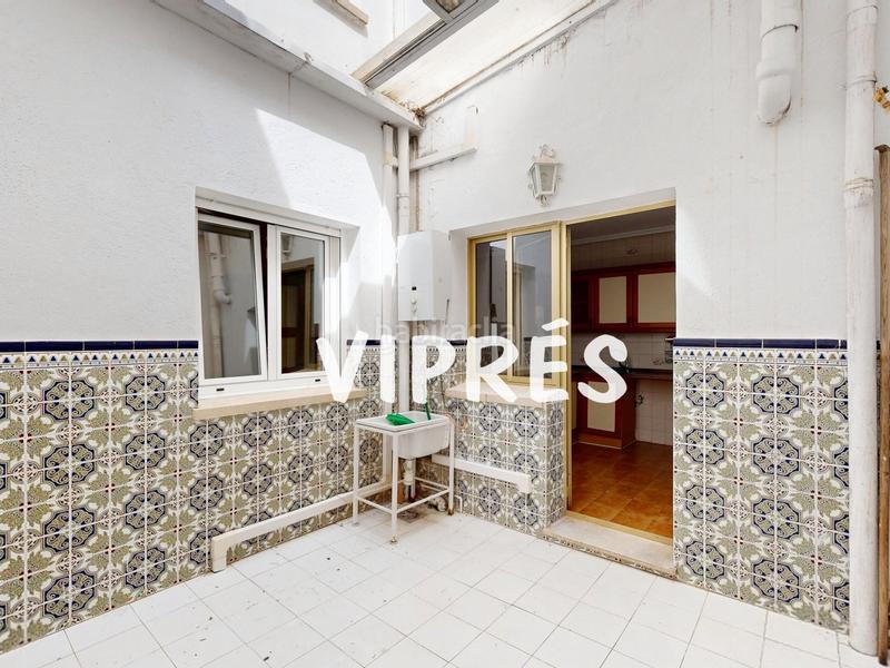 Foto ec5e0f34-17e4-4c22-84df-6de197199b67. Casa adossada amb calefacció aparcament a nuevo Cáceres Cáceres