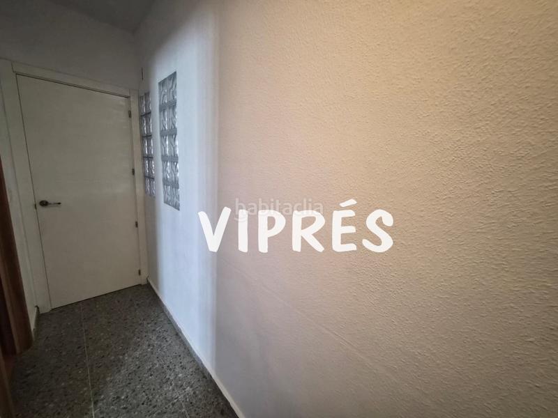 Foto 56ea7ed3-8036-4b60-810c-a0fc2be6fa5c. Piso quieres vivir en abadías? pues te informo de este piso , con todos los servicios a tu alcance colegios, supermercado, parques , fa en Mérida