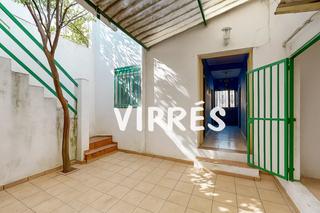 Haus in Este. Atención  magnifica casa para poder vivir cómoda con dos amplias