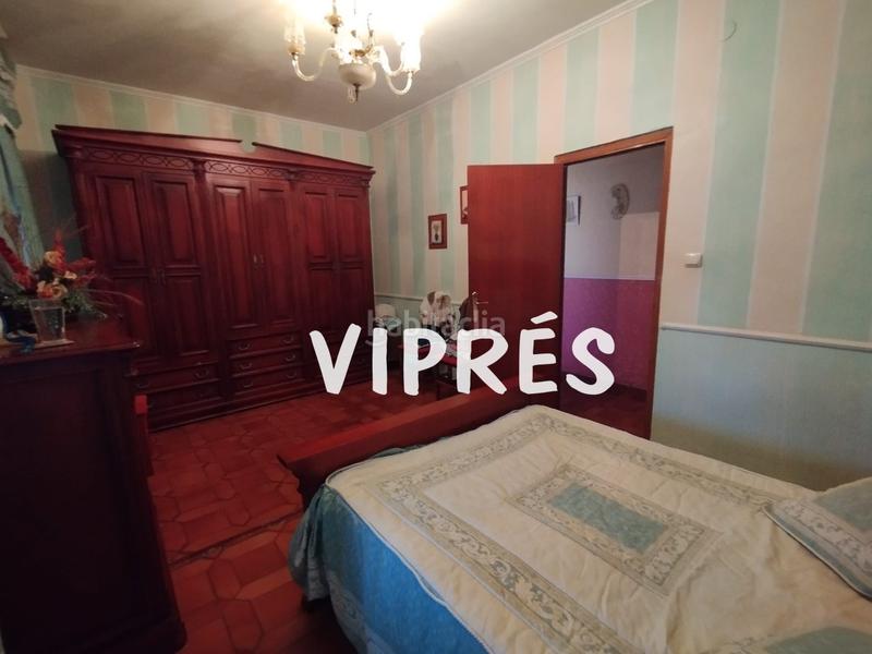 Foto 2225d395-3f8d-45d2-ad6c-6f4c6c9069bc. Casa amb aparcament a Este Mérida