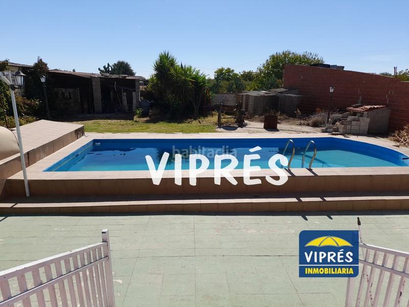 Foto 3d42c190-6b31-411b-98ae-b7dbd69ae2e6. Casa amb aparcament a Este Mérida