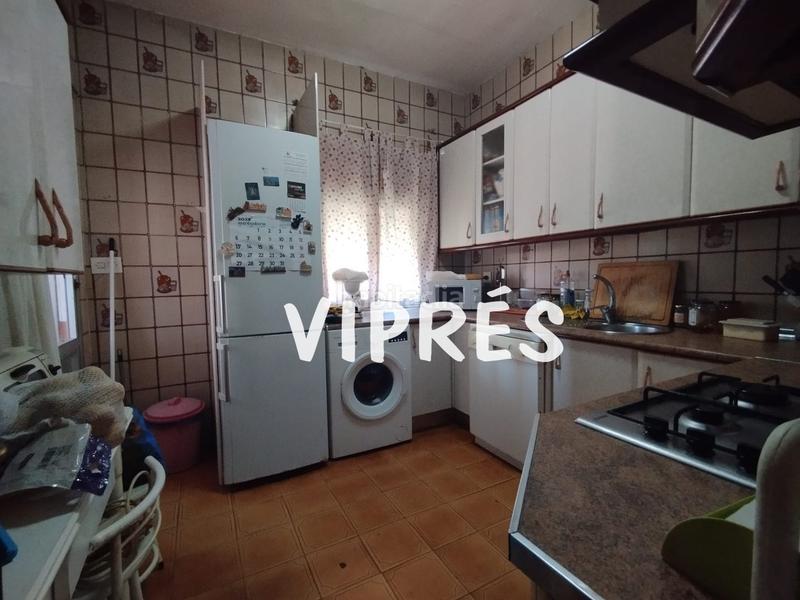 Foto 5663b5a4-2684-47fa-909c-6ae1669d78bd. Casa amb aparcament a Este Mérida