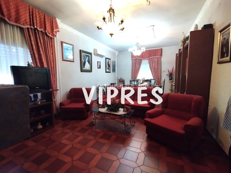 Foto 593b93d3-8324-42c2-8350-5b8c8c458205. Casa amb aparcament a Este Mérida