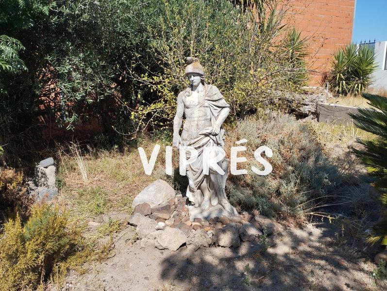 Foto 5c8aeea0-0991-4ef4-9386-7c4b66b768c1. Casa amb aparcament a Este Mérida