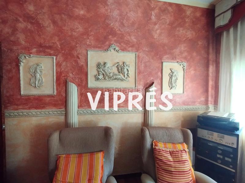 Foto c15912da-d291-4ad7-afc9-4247371ce89c. Casa amb aparcament a Este Mérida