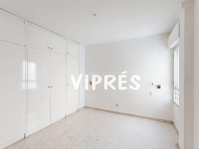 Foto baba0776-c2f3-4751-a231-6a9a7815d48b. Pis amb calefacció aparcament a Este Mérida