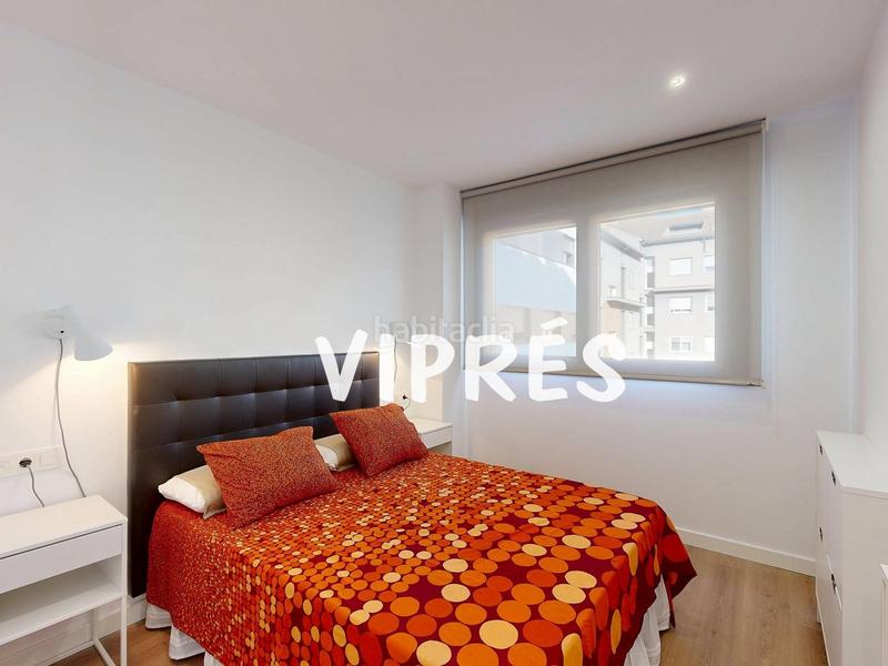 Foto 3c9202a1-ee06-48ed-966a-530f297135e0. Piso se vende magnífico piso situado en un edificio de reciente construcción, en una de las ubicaciones más valoradas de la ciudad. la en Cáceres