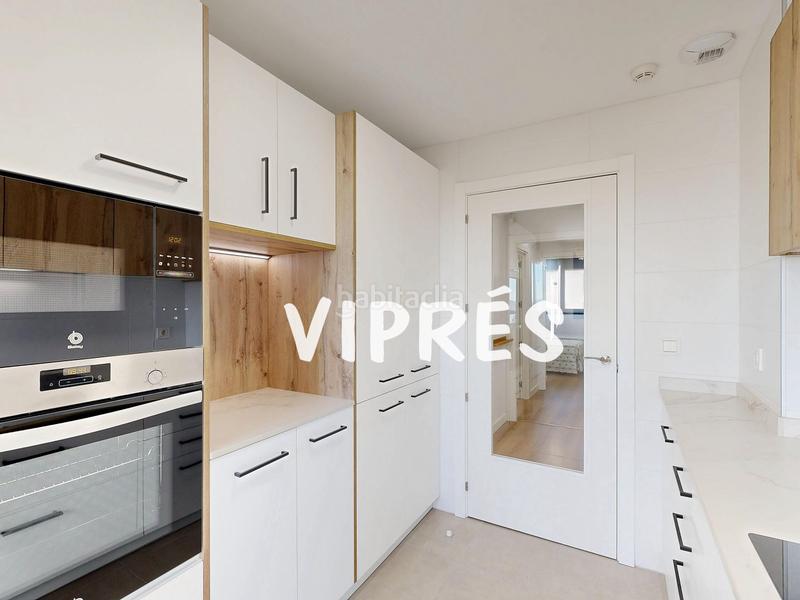 Foto 71dbe516-20bd-400a-9511-1ef8d7e027b3. Piso se vende magnífico piso situado en un edificio de reciente construcción, en una de las ubicaciones más valoradas de la ciudad. la en Cáceres