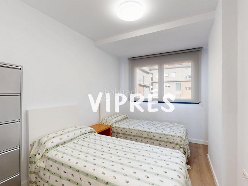 Foto efc104a0-0c9a-44fe-864d-98980c1e5220. Piso se vende magnífico piso situado en un edificio de reciente construcción, en una de las ubicaciones más valoradas de la ciudad. la en Cáceres