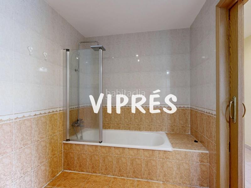 Foto 37164f14-4d88-4dd0-a34c-baf538fe0357. Pis a Campus Universitario Cáceres