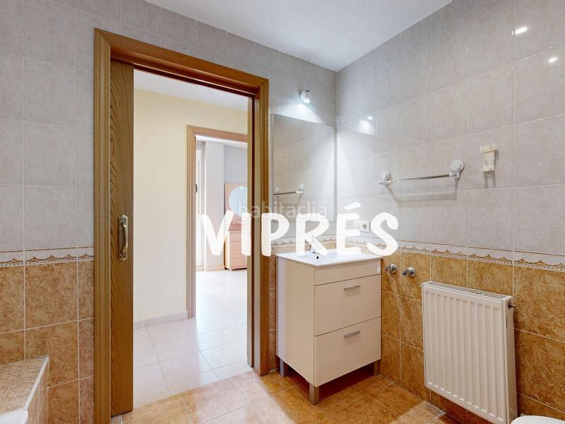 Foto 541d4e3a-d968-45a3-8188-a6ddcf76055a. Pis a Campus Universitario Cáceres