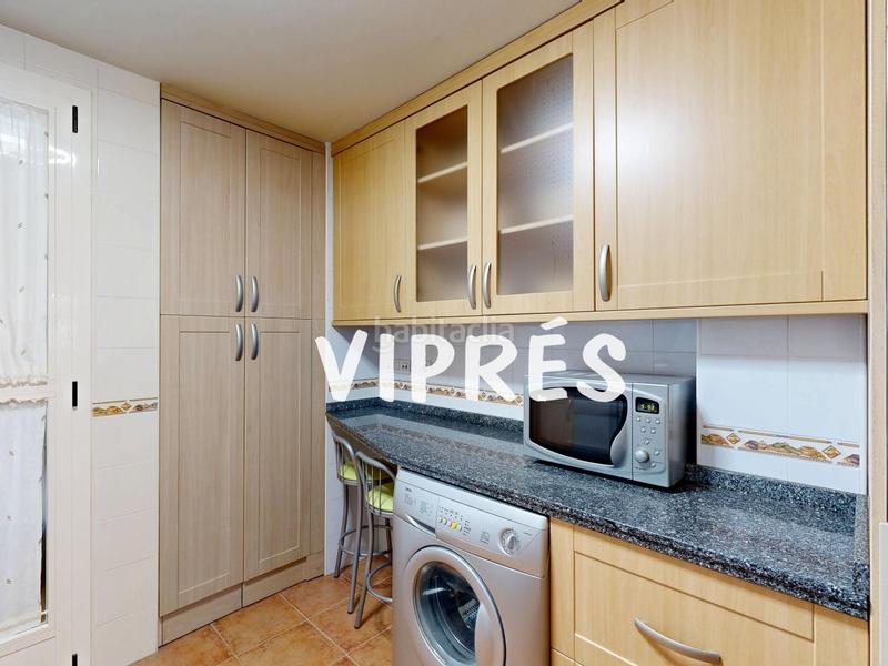 Foto 7fd774c8-361d-4ecb-a9d4-4fba4798e414. Pis a Campus Universitario Cáceres