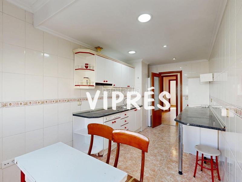 Foto 16277037-5538-4a78-ac96-014083e64bc1. Flat with heating parking in Centro Cáceres