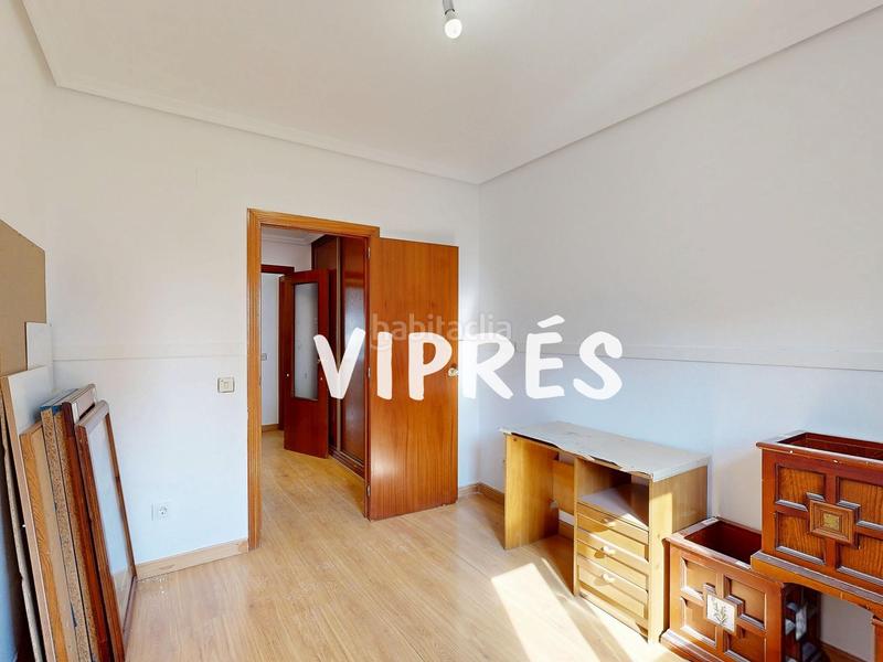 Foto 1bbd443a-531a-47ed-91cd-dac27c456543. Flat with heating parking in Centro Cáceres