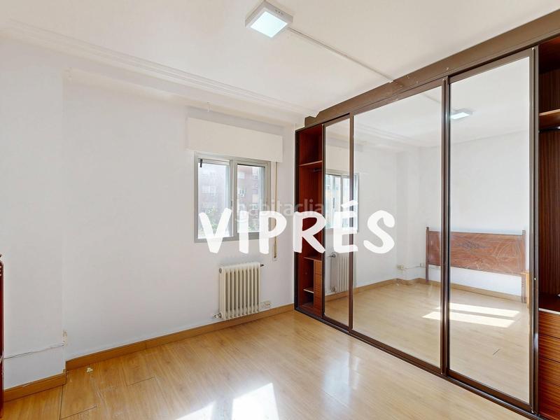 Foto 6b16d065-37f5-476c-a3e9-042fffe98d11. Flat with heating parking in Centro Cáceres