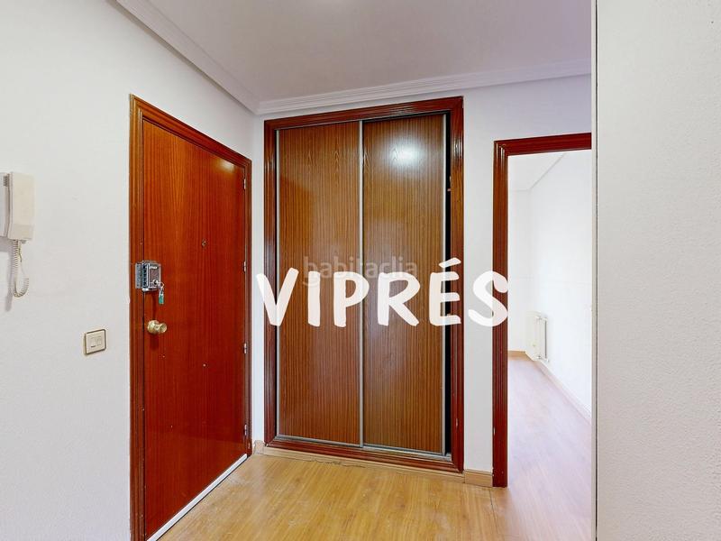 Foto 82664af1-8a2b-459c-a9a9-fcec981b44c2. Flat with heating parking in Centro Cáceres