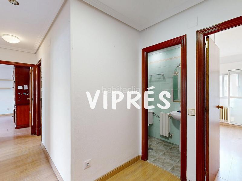 Foto ae28ad3f-c9c7-404b-89c1-9f511ae5574f. Flat with heating parking in Centro Cáceres