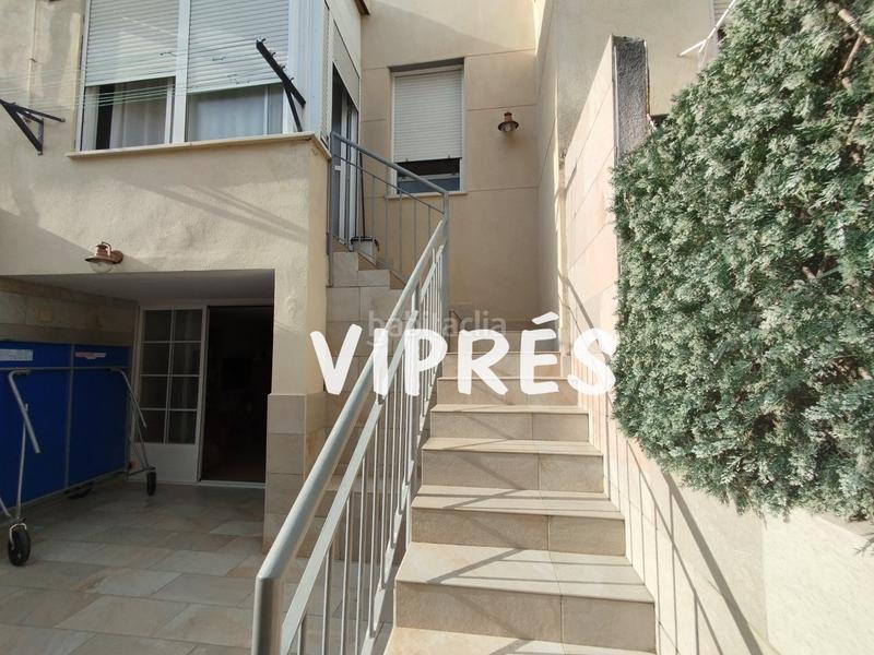 Foto 3bbaecc5-f0ab-4f5a-8eb3-85c5ece1706b. Haus mit heizung parking in Oeste Mérida