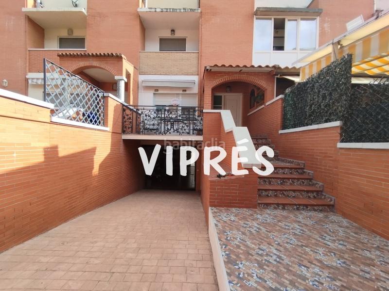 Foto c974bd2f-26eb-43c7-8128-5279c237825a. Haus mit heizung parking in Oeste Mérida