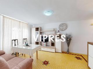 Appartement à Norte. Se vende acogedor piso de 3 habitaciones y 1 baño en la tranquil