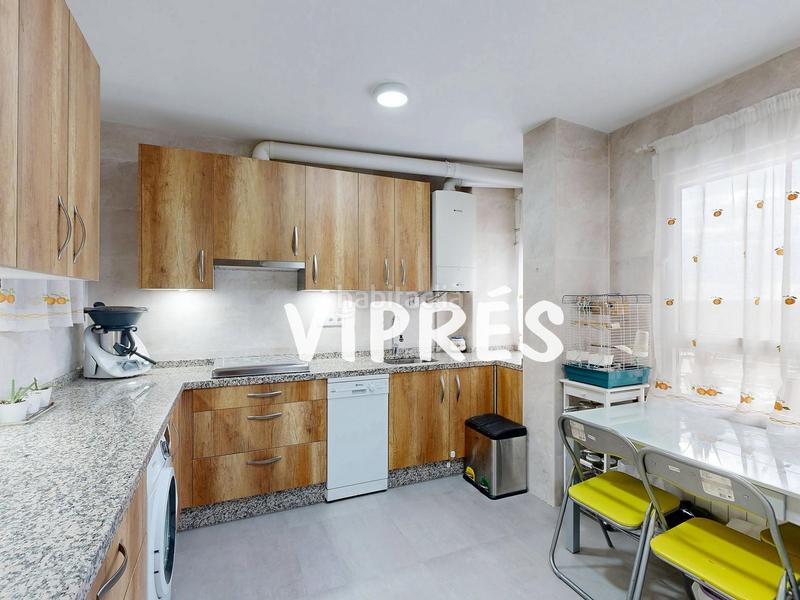 Foto 92a5063c-1f51-473a-9839-dfa9fd60c393. Appartamento con riscaldamento parcheggio in Centro Cáceres