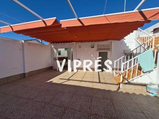 House in Lobón. Casa en la  localidad de lobón! se encuentra esta magnífica casa