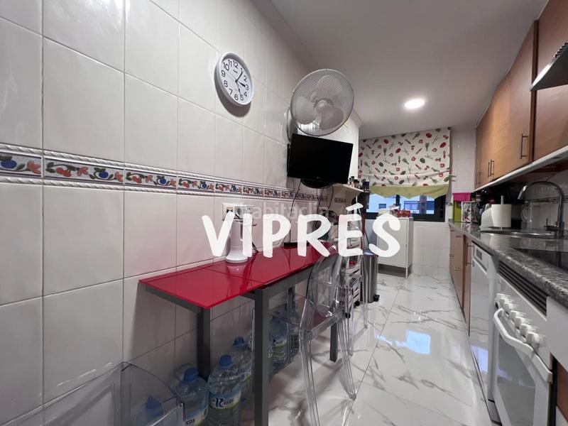 Foto 9d11f4ef-480a-4ec8-9b27-106d2a44d960. Appartamento con riscaldamento parcheggio in nuevo Cáceres Cáceres