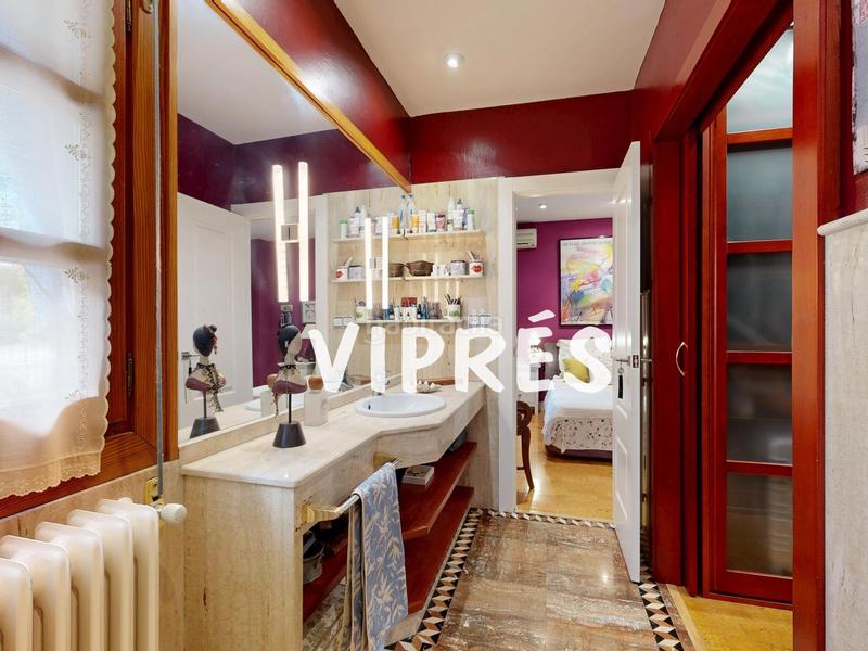 Foto 42d227ad-9a6e-4ffa-a58d-f0131d934e00. Maison jumelée avec chauffage parking dans Oeste Mérida