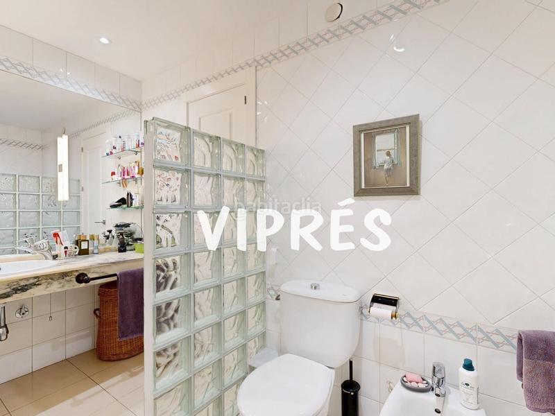 Foto 4c86bb6b-e5bb-418d-9958-85d0f486e09c. Maison jumelée avec chauffage parking dans Oeste Mérida