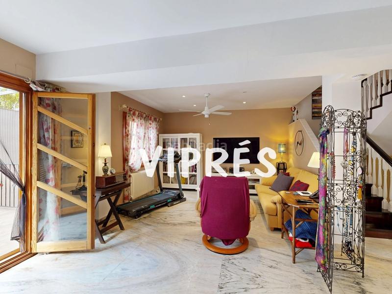 Foto 5c4fc9f7-2530-4e16-9623-939b194ea774. Maison jumelée avec chauffage parking dans Oeste Mérida