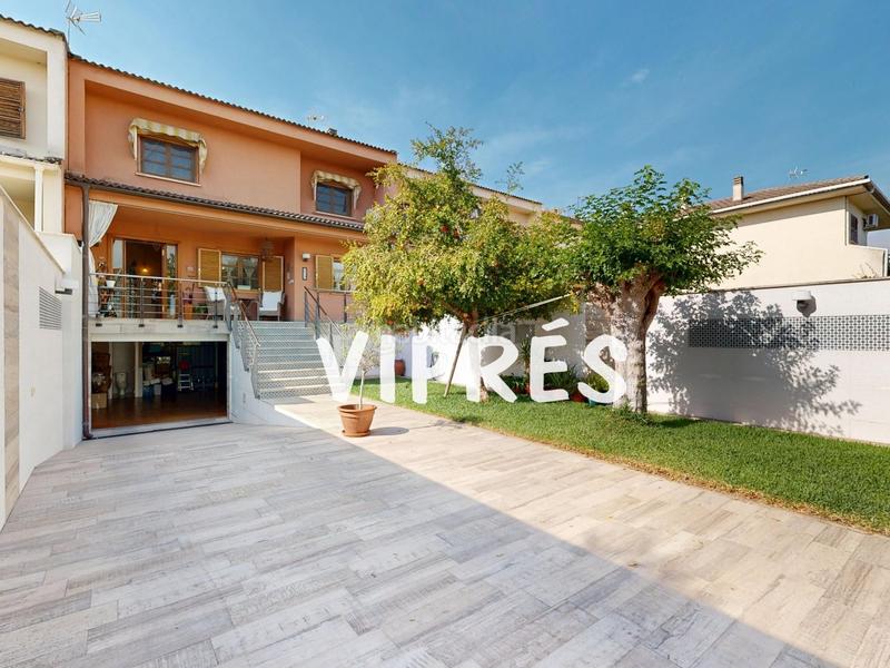 Foto 5f8b5ce9-135a-4643-8e88-d914f956b3d9. Maison jumelée avec chauffage parking dans Oeste Mérida