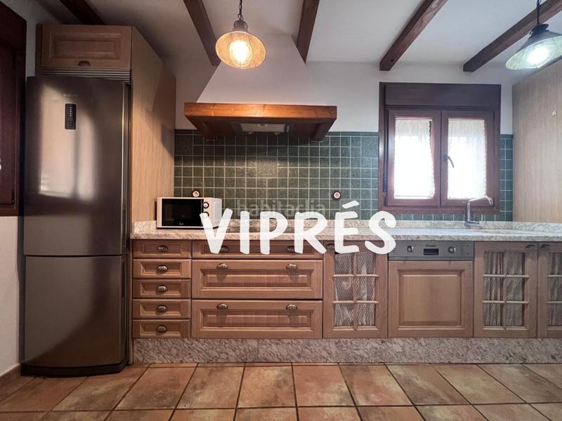 Foto 9902467b-c3b5-4a5f-ac89-de7c2cbc9174. Casa amb calefacció a Casar de Cáceres