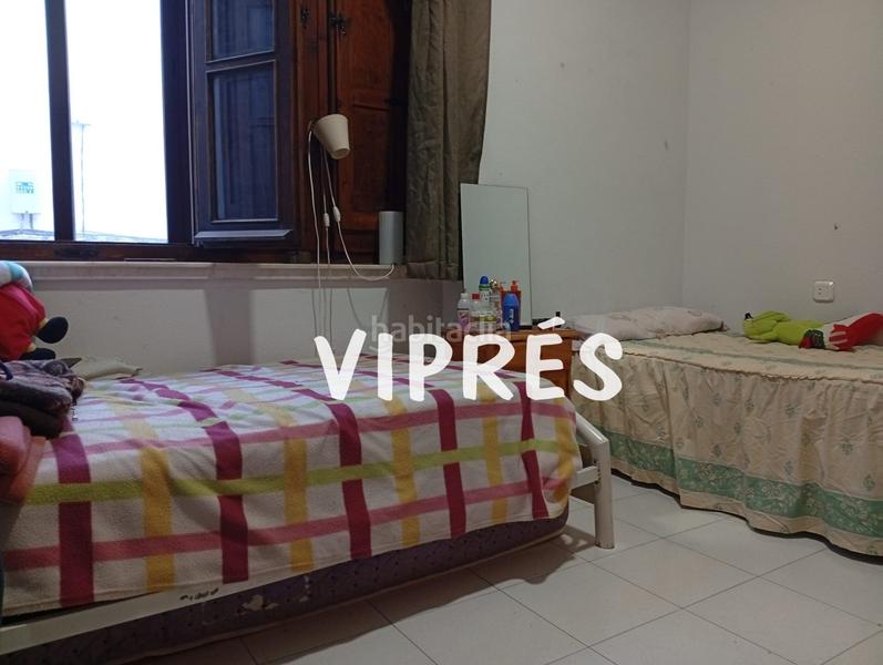 Foto b8fb5fd2-b588-4181-a864-40027d504d6d. Appartamento in Casco Antiguo Cáceres