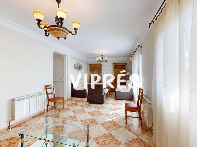 Foto 140802a9-6e1b-43c5-ad10-fbfda6ab0f1b. House with heating parking in Arroyo de San Serván