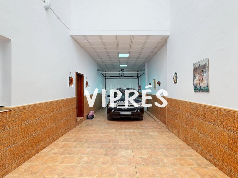 Foto 1800df2b-177c-4f7a-891c-70f3e7c43096. House with heating parking in Arroyo de San Serván