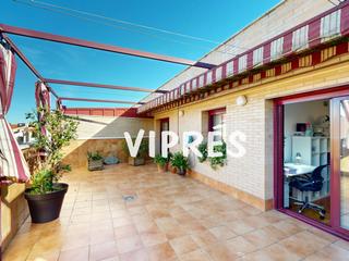 Zweistöckige Wohnung in Casco Antiguo. Dúplex ático exclusivo en plaza italia  cáceres magnífica vivien