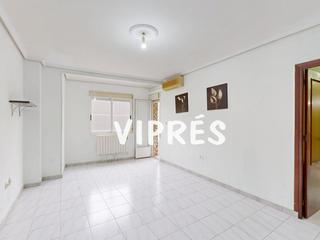 Pis a Casco Antiguo. Piso en pleno centro en la zona de hernán cortés!ubicado en un e