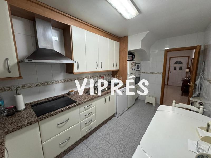 Foto 4a6687dd-6142-4df1-a44e-ece799748fc4. Casa adossada amb aparcament a Norte Mérida