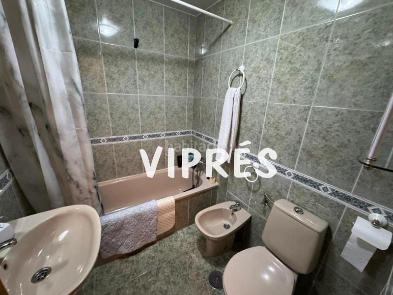 Foto 8eac8cbb-795e-48c3-b02d-4516018b03d3. Casa adossada amb aparcament a Norte Mérida