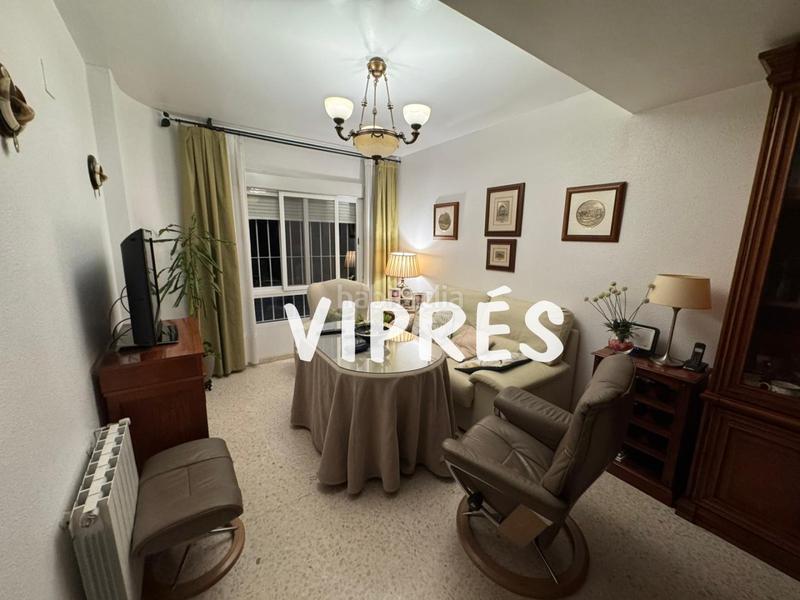 Foto a43bef53-c7dd-446a-8025-67703ce3477f. Casa adossada amb aparcament a Norte Mérida