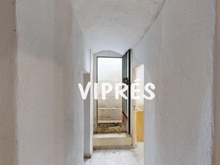 Appartamento in Casco Antiguo. Piso venta parte antigüa con terraza caceres