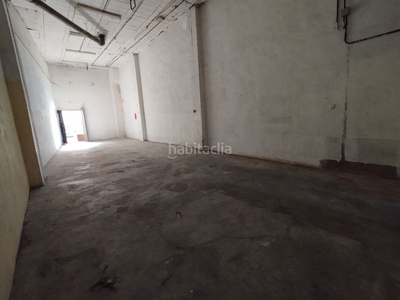 Foto c0242444-dd17-4f04-9ae4-f30e12747833. Local comercial a Centro Cáceres