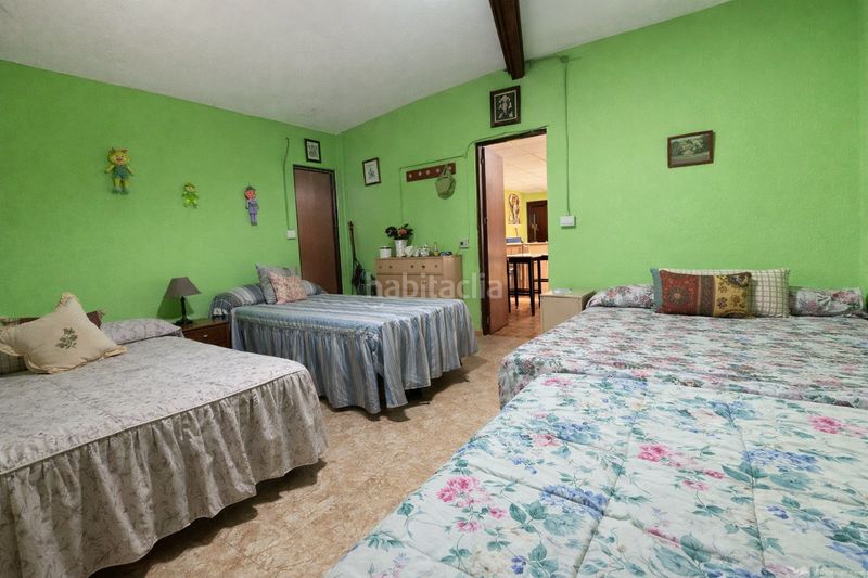 Foto d2cd24a4-40fd-4042-a363-900cce739bc7. Finca rústica a Alcuéscar