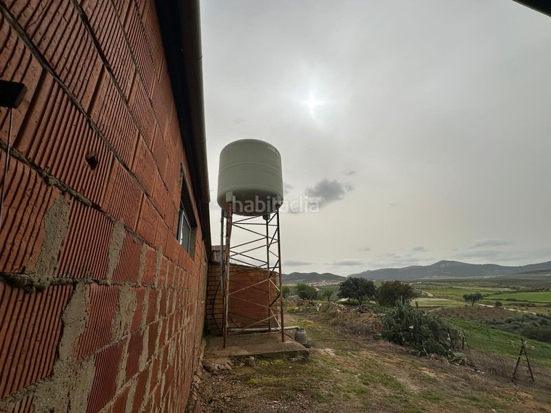 Foto 7dd0f418-67fe-46a5-8100-ee15b6dbc0da. Finca rústica a Oliva de Mérida