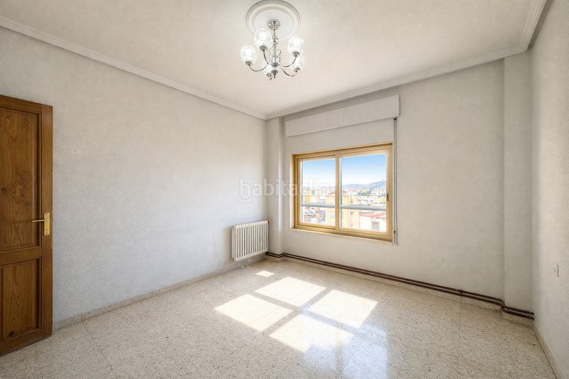 Foto 0550a0ca-bd8c-4e4b-9a79-3da1f7d05346. Piso  en venta en zona antonio hurtado en Centro Cáceres