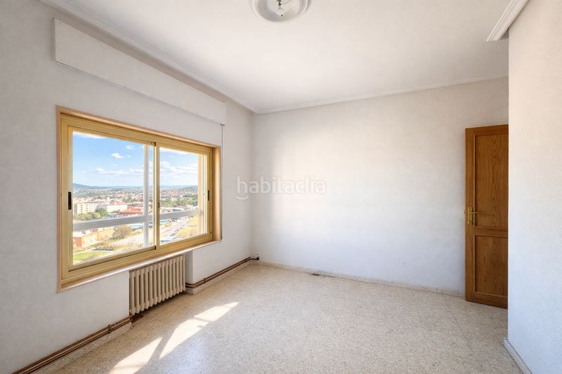 Foto c5be305c-7eba-4f03-8a9e-e61fa5db58fd. Piso  en venta en zona antonio hurtado en Centro Cáceres